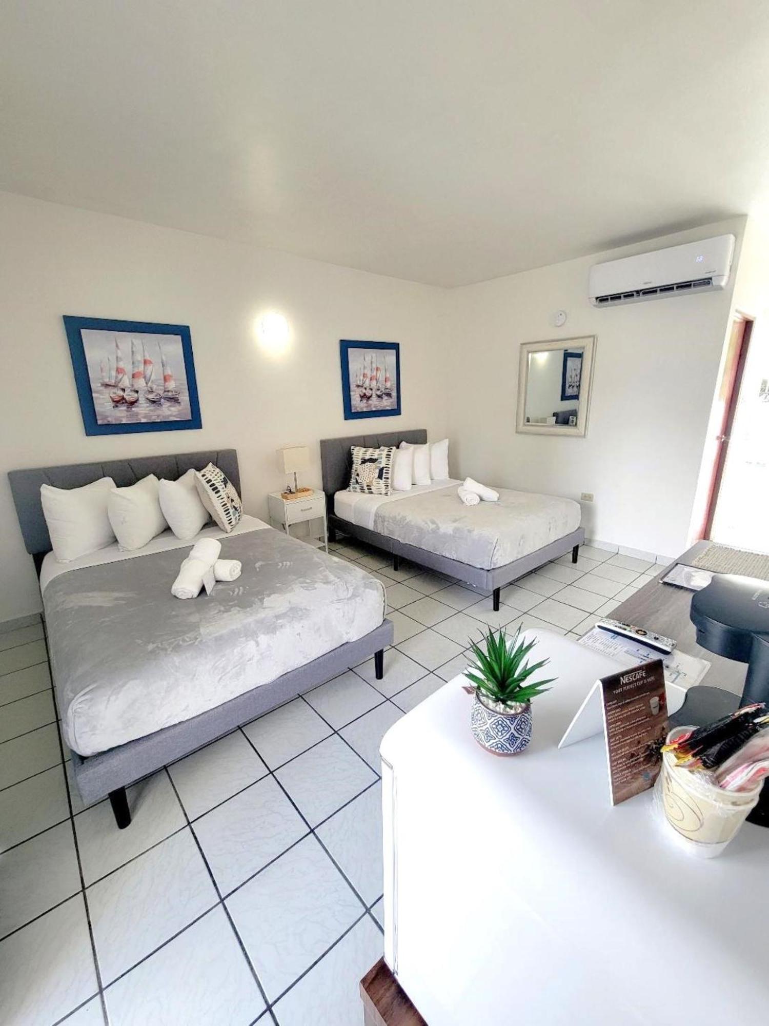 Nautilus By La Jamaca Hotels-Downtown La Parguera لاخاس المظهر الخارجي الصورة