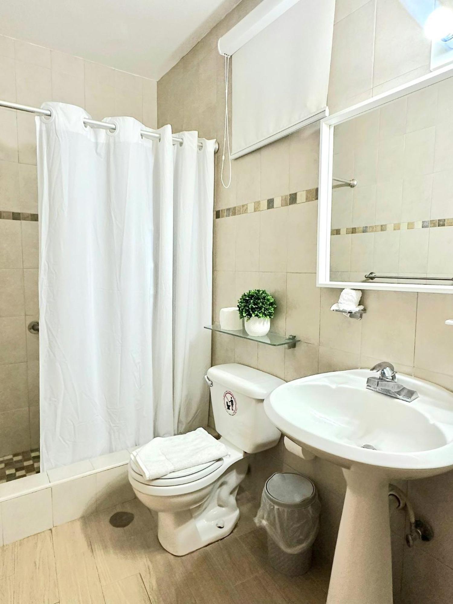 Nautilus By La Jamaca Hotels-Downtown La Parguera لاخاس المظهر الخارجي الصورة